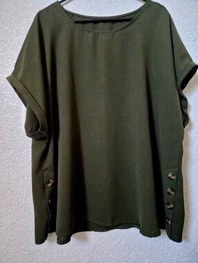 Women's Olive Green Button-Accent Short Sleeve Top